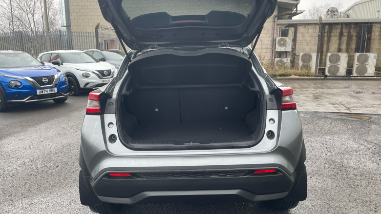 Nissan Juke 1.0 DiG-T 114 N-Connecta 5dr Petrol Hatchback